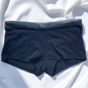 VS Logo Lace Waist Shortie Panty NWOT- Black (M)